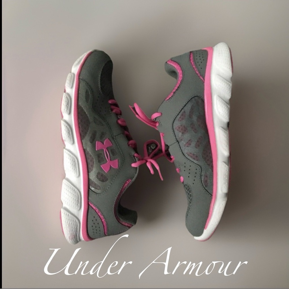 Under Armour Micro G Assert 4 Pink Gray Running Shoes ~Size 9.5 EUC worn 2X